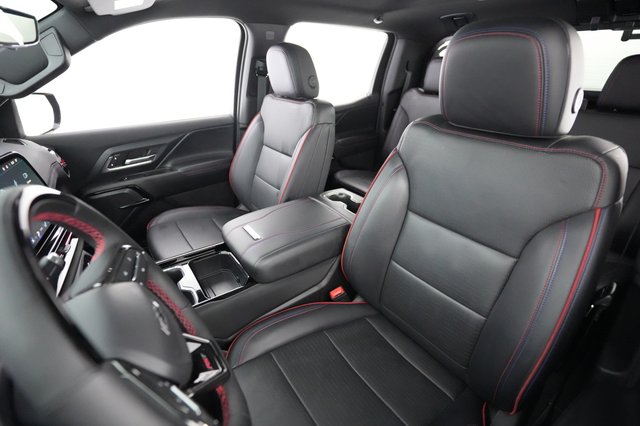 2024 Chevrolet Silverado EV — photo 3 of 17