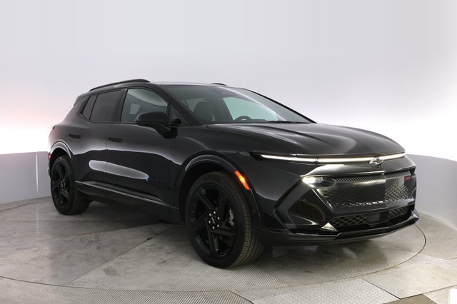 2024 Chevrolet Equinox EV — photo 10 of 20