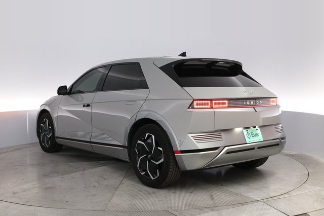 2024 Hyundai IONIQ 5 — photo 13 of 20