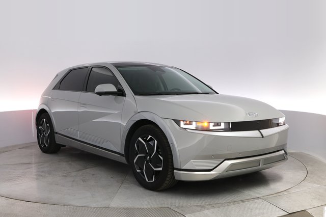 2024 Hyundai IONIQ 5 — photo 10 of 20