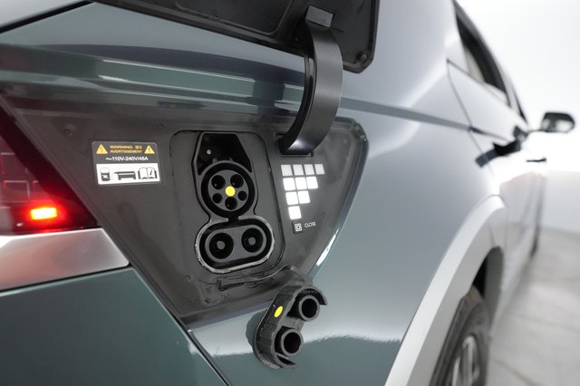 2024 Hyundai IONIQ 5 — photo 8 of 22