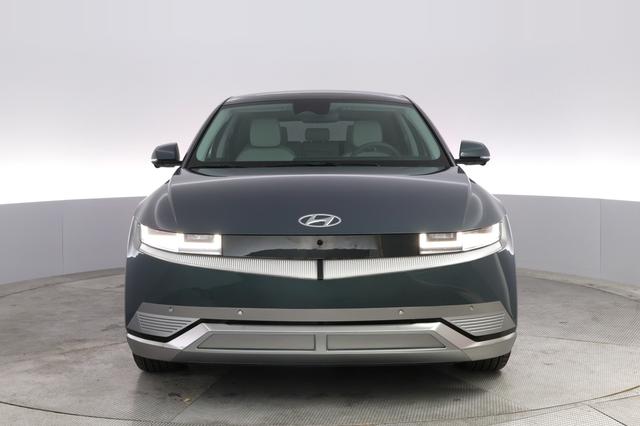 2024 Hyundai IONIQ 5 — photo 9 of 22