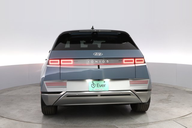 2024 Hyundai IONIQ 5 — photo 12 of 21