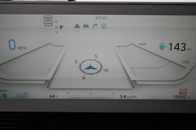 2024 Hyundai IONIQ 5 — photo 5 of 21