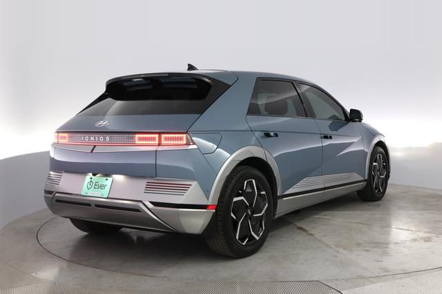 2024 Hyundai IONIQ 5 — photo 2 of 21