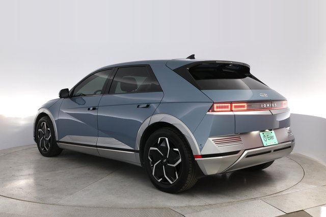 2024 Hyundai IONIQ 5 — photo 13 of 21