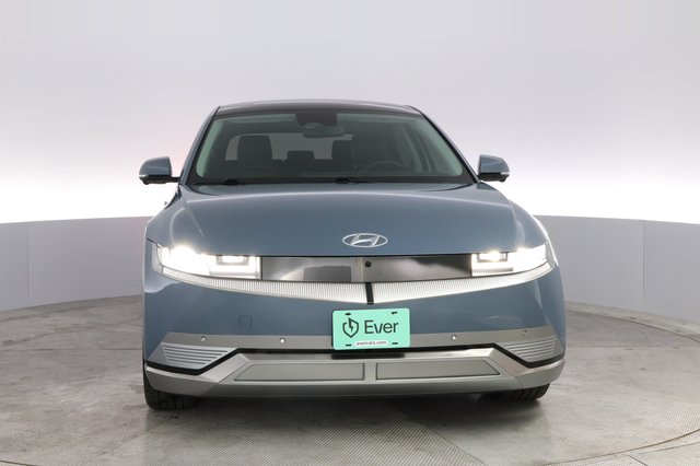 2024 Hyundai IONIQ 5 — photo 9 of 21