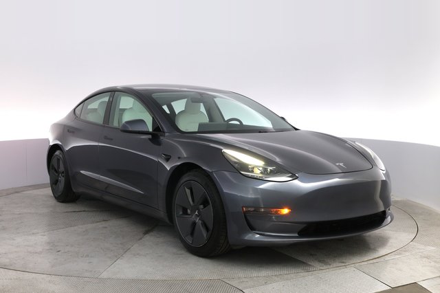 2021 Tesla Model 3 — photo 10 of 24