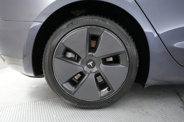 2021 Tesla Model 3 — photo 17 of 24