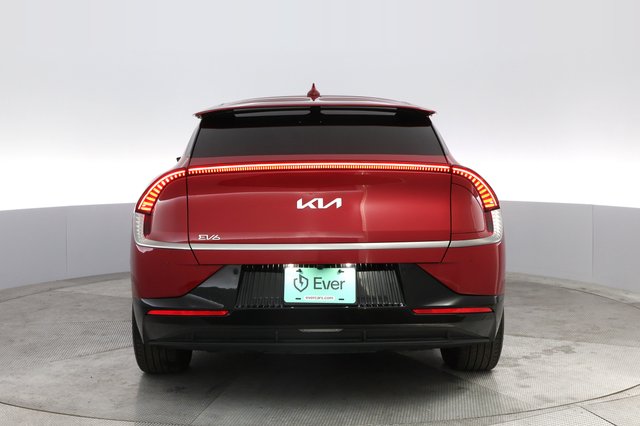 2024 Kia EV6 — photo 12 of 21