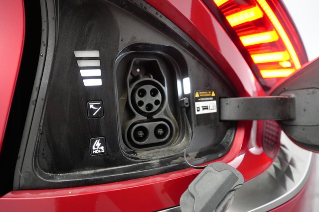 2024 Kia EV6 — photo 8 of 21