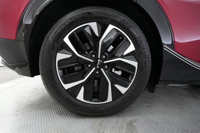 2024 Kia EV6 — photo 17 of 21