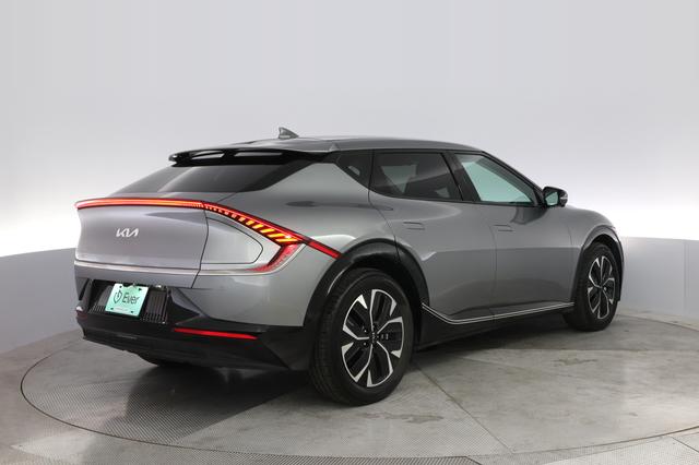 2024 Kia EV6 — photo 2 of 21