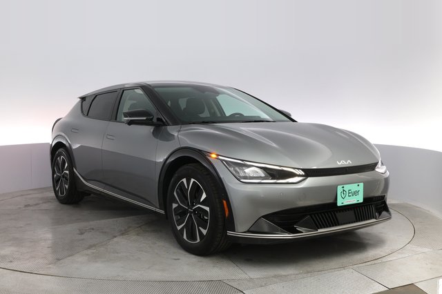 2024 Kia EV6 — photo 10 of 21