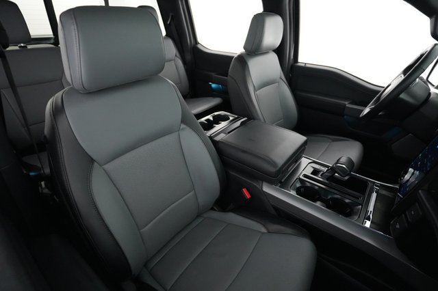 2023 Ford F-150 Lightning — photo 12 of 15