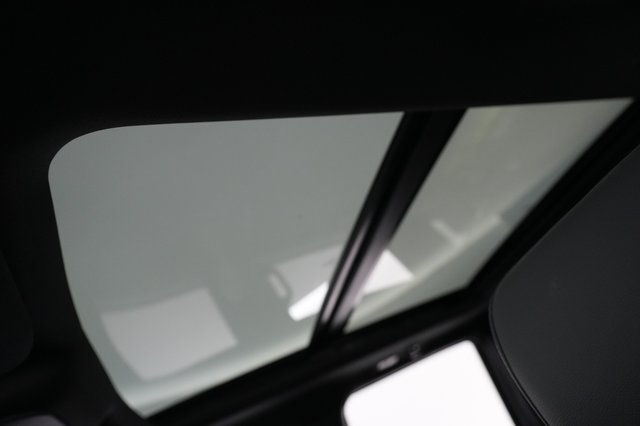 2023 Ford F-150 Lightning — photo 14 of 15