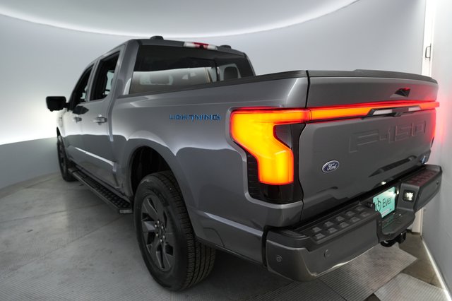 2023 Ford F-150 Lightning — photo 2 of 15