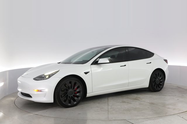 2021 Tesla Model 3 — photo 14 of 24
