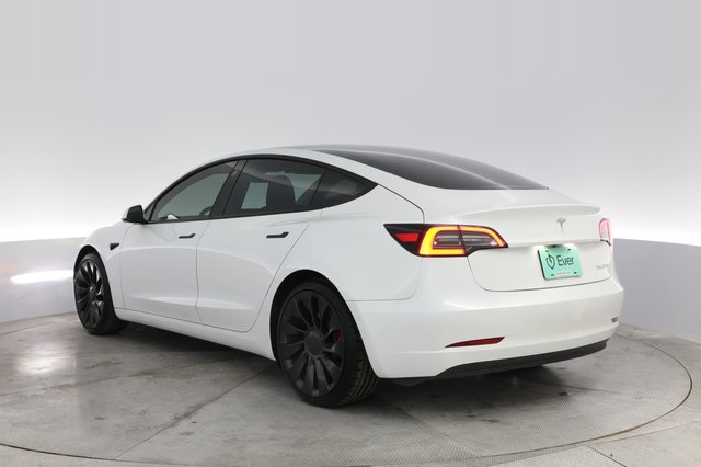 2021 Tesla Model 3 — photo 13 of 24