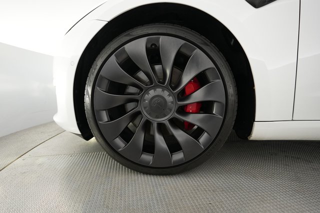 2021 Tesla Model 3 — photo 7 of 24