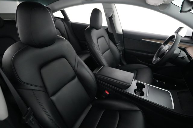 2021 Tesla Model 3 — photo 19 of 24