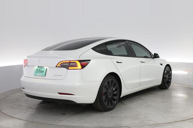 2021 Tesla Model 3 — photo 2 of 24
