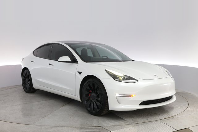 2021 Tesla Model 3 — photo 10 of 24