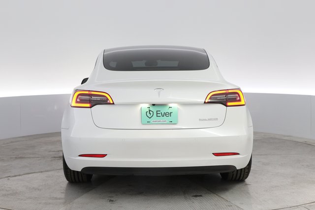 2021 Tesla Model 3 — photo 12 of 24