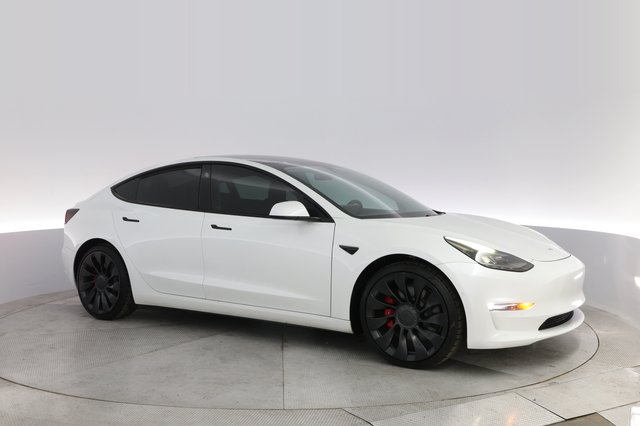 2021 Tesla Model 3 — photo 11 of 24