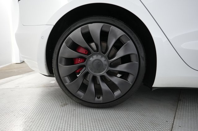 2021 Tesla Model 3 — photo 15 of 24