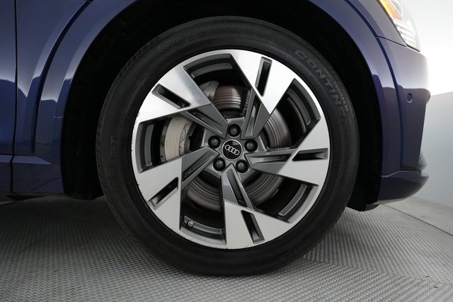 2022 Audi e-tron — photo 7 of 22