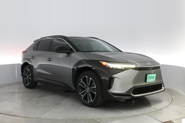 2023 Toyota bZ4X — photo 10 of 21