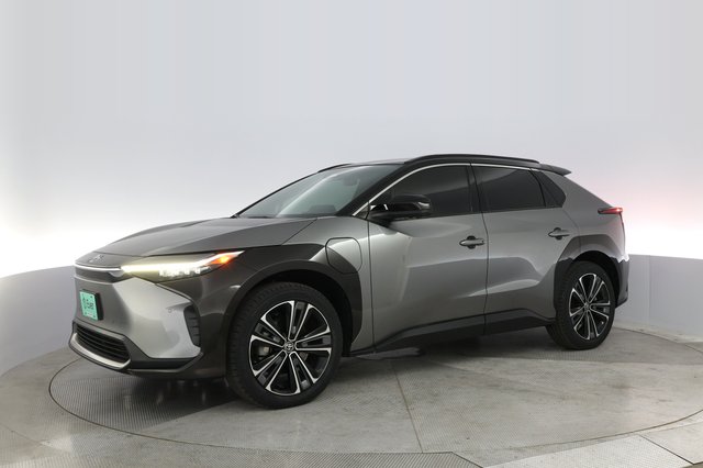 2023 Toyota bZ4X — photo 14 of 21