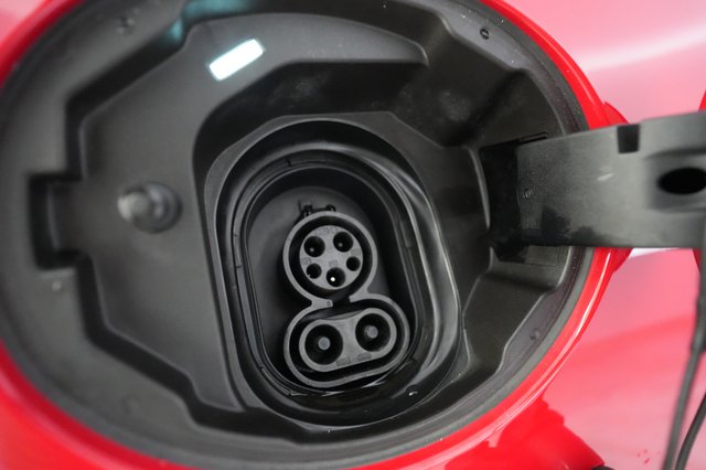 2023 MINI Hardtop — photo 8 of 20