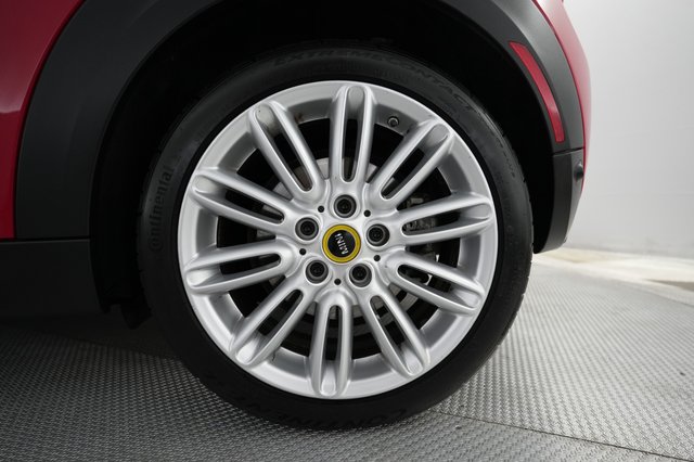 2023 MINI Hardtop — photo 15 of 20