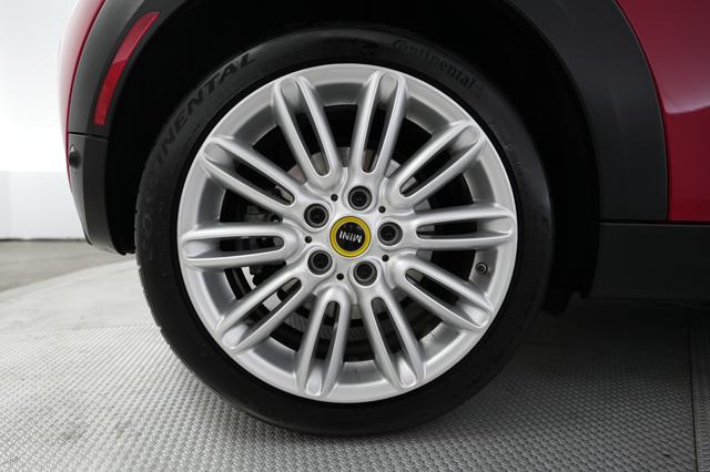 2023 MINI Hardtop — photo 7 of 20