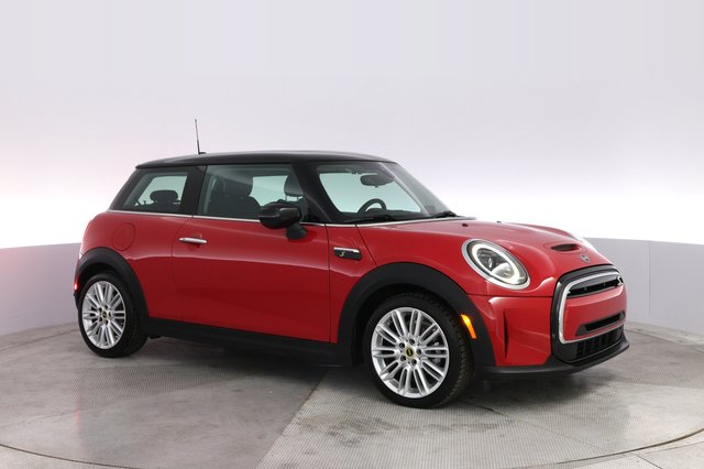 2023 MINI Hardtop — photo 11 of 20