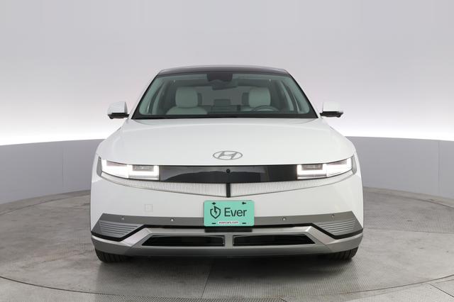 2024 Hyundai IONIQ 5 — photo 9 of 21