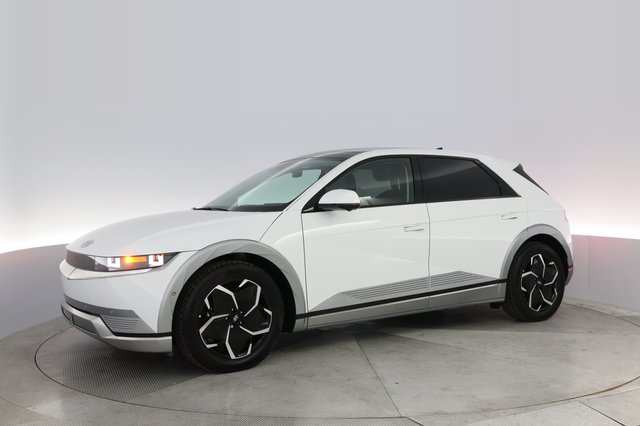 2024 Hyundai IONIQ 5 — photo 14 of 22