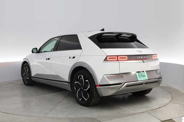 2024 Hyundai IONIQ 5 — photo 13 of 22