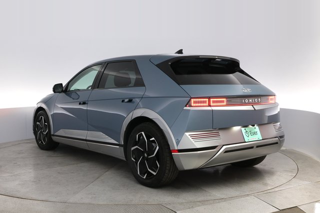 2024 Hyundai IONIQ 5 — photo 13 of 22