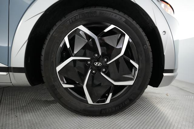 2024 Hyundai IONIQ 5 — photo 7 of 22