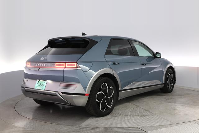 2024 Hyundai IONIQ 5 — photo 2 of 22
