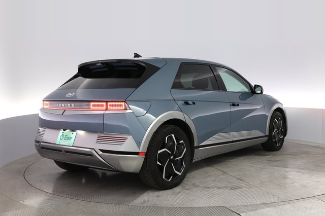 2024 Hyundai IONIQ 5 — photo 2 of 22