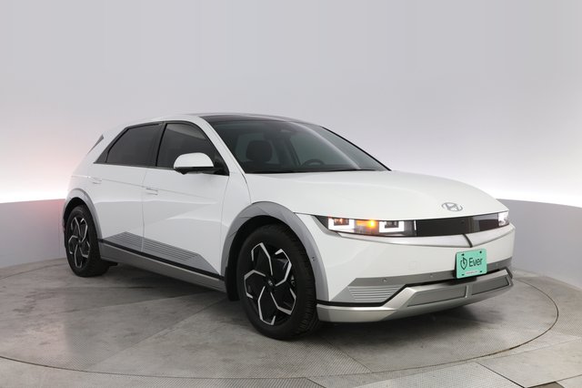 2024 Hyundai IONIQ 5 — photo 10 of 21