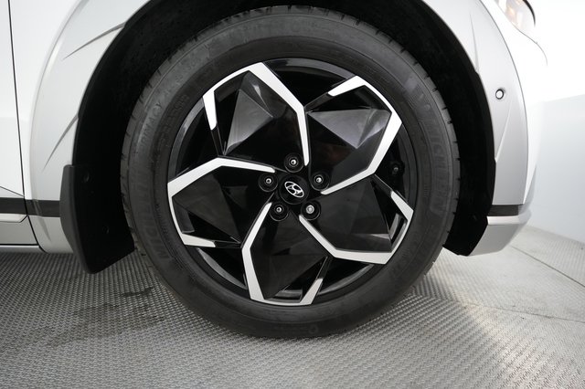 2024 Hyundai IONIQ 5 — photo 17 of 21