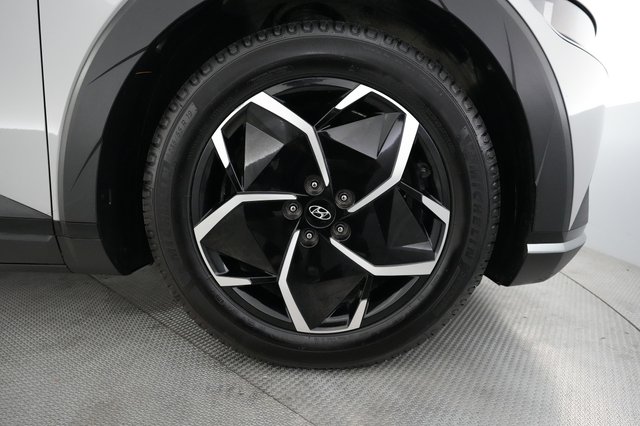 2023 Hyundai IONIQ 5 — photo 16 of 19