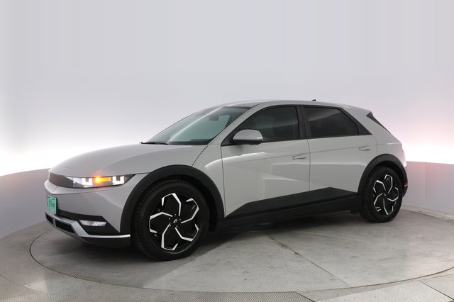 2023 Hyundai IONIQ 5 — photo 14 of 19