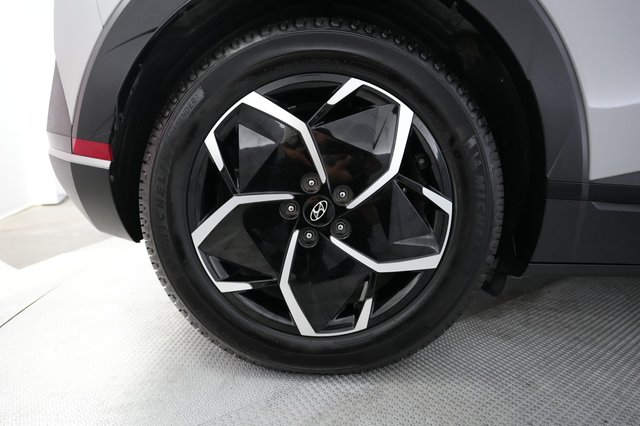 2023 Hyundai IONIQ 5 — photo 15 of 19