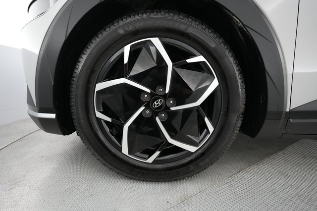 2023 Hyundai IONIQ 5 — photo 7 of 19